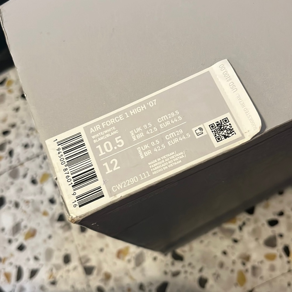 Yellow check AIRFORCE 1s Low